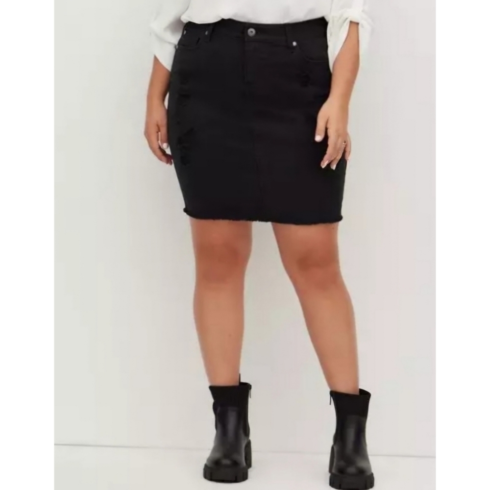 NWT Torrid Feel the Fit High Waist Distressed Denim Mini Skirt - Plus Size 14